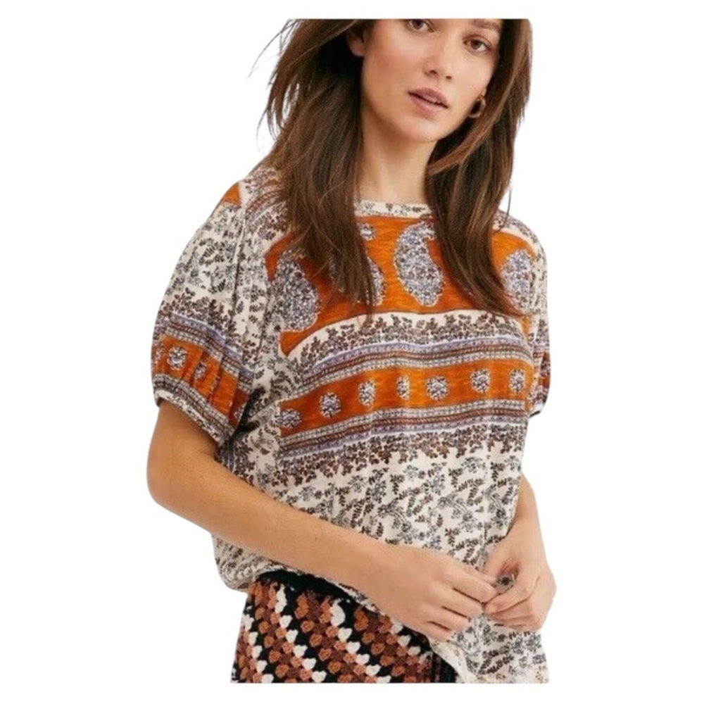Free People Paisley printed t-shirt in ivory size Small - Picture 8 of 8
